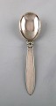 Early Georg 
Jensen "Cactus" 
serving spoon 
in sterling 
silver. Dated 
1915-30.
Designer: 
Gundorph ...
