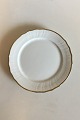 Royal 
Copenhagen 
White Curved 
with serrated 
Gold 
edge(Pattern 
387/ Josephine) 
Lunch Plate No 
...