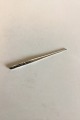 Sterling Silver 
826 Pen shaft. 
Stamped AD. 
Measures 18.5 
cm / 7 9/32 in. 
Weighs 23.6 g / 
0.83 oz.