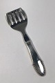 Georg Jensen 
Silver Beaded 
Herring Fork No 
216 Measures 15 
cm(5.90 in)