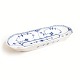Royal 
Copenhagen: A 
blue fluted 
half lace plate
Second quality
#1/714
L: 37cm