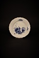 Royal Copenhagen Blue Flower Curved dessert plate with gold border. Dia.:15,5cm.
RC# 10/1626