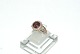 Elegant ring 
with garnet
Piston 585
Str 54
Checked by 
jeweler
Nice and well 
maintained 
condition