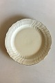 Royal 
Copenhagen 
Creme Curved 
with Gold 
(Pattern 1235) 
Large Round 
Dish No 1563. 
Measures 33 cm 
...