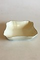 Royal 
Copenhagen 
Creme Curved 
with Gold 
(Pattern 1235) 
Square Bowl No 
1522. Measures 
20 cm / 7 ...