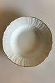 Royal 
Copenhagen 
Sirius (Pattern 
No 21) Deep 
Plate No 1614. 
Measures 24.7 
cm / 9 23/32 
in.