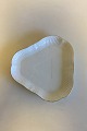 Royal 
Copenhagen 
Tradition White 
Half Lace w. 
Gold Triangular 
Dish No 515. 
Measures 21 cm 
/ 8 ...