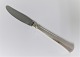 Hans Hansen. 
Silver cutlery 
(830). Arvesølv 
no.5. Dinner 
knife. Length 
21,8 cm.