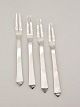 Georg Jensen 
Pyramid cold 
meat fork 14 
cm. No. 385131 
stock:1