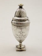 Silver egg  by Niels Holst Wendelboe rhus 1762-1811. 