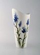 Hilkka-Liisa 
Ahola 
(1920-2009) for 
Arabia. Vase in 
glazed ceramic 
with floral 
motif. ...