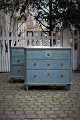 Old Swedish 
chest of 
drawers in 
Gustavian style 
from the late 
1800s.
The dresser 
has 3 drawers 
...