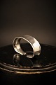 Georg Jensen 
Cypres napkin 
ring in silver, 
stamped. 
Measures: Ø: 
5.5x3cm. W: 
2cm.
