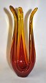 Art glass, red 
and yellow 
glass, 1960s. 
H: 28.5 cm.