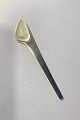 Georg Jensen 
Sterling Silver 
Caravel Butter 
Knife Measures 
15.6 cm / 6 
1/7"