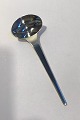 Georg Jensen 
Sterling Silver 
Caravel Sauce 
Ladle, Small 
Measures 16.2 
cm(6 3/8 in)