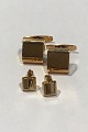 Hans Hansen 14 
K Gold 
Cufflinks and 
Collar studs 
The Cufflinks 
measures 1.4 cm 
x 1.6 cm( 0 
35/64 ...