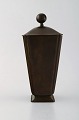 GAB (Guldsmedsaktiebolaget). Art deco lidded jar in bronze. 1930 / 40