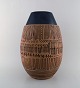 Lisa Larson for 
Gustavsberg. 
Huge Granada 
ceramic vase in 
modernist 
design. 1960 / 
70's.
In ...