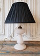 White opaline 
oil lamp 
converted to 
electricity. 
Height incl. 
socket 34cm. 
The price is 
...