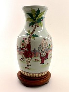 Vase with Chinese motifs