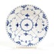 Royal 
Copenhagen: A 
set of 6 small 
blue fluted 
full lace 
dishes 1170
D: 20cm