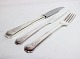 Dinner knife 
(625 DKK), fish 
knife (700 DKK) 
and lunch fork 
(575 DKK) in 
Heritage silver 
no. 2 ...