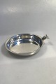 Cohr Silver 
Dish/Plate with 
cat Measures 
Diam 14.5 cm(5 
45/64 in) (At 
handle 17 cm(6 
11/16 ...
