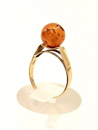 14 carat gold ring with amber pearl