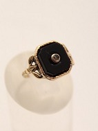 14 carat gold ring size 51 with onyx
