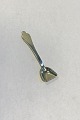 Swedish Borgila 
Silver Salt 
Spoon 
Measures 5.9cm 
/ 2.32"