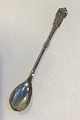 Tang Silver 
Icetea / latte 
spoon 
Fredericia
Measures 
16,8cm / 6.6"
