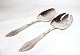 Servers of 
different 
pattern, 
hallmarked 
silver. 
26 and 25 cm.