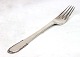 Dinner fork in 
"Bullet" 
pattern by 
Georg Jensen. 
Ask for number 
in stock. 
19 cm.