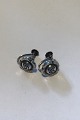 Georg Jensen 
Sterling Silver 
Ear Rings No 89 
(Screws) 
Measures 1.2 
cm(½ in)