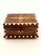 Jewelry box  with intarsia and bone decorations