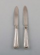 Two "Old Danish" fruit knives in all silver (830). Dated 1920