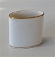 2 pcs in stock
Vase 183 
Toothpick oval 
7 cm Bing and 
Grondahl Aakjar 
A Cream base, 
(Åkjær - ...
