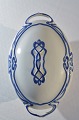 German Faience, 
Villeroy & Boch 
Dresden, "Blue 
Olga" 
vegetable-dish. 
Length 29 cm. 
Height 14 cm. 
...