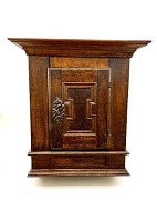 Baroque oak hanging cabinet