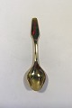 Meka Sterling 
Silver Gilt 
Christmas 
teaspoon 1972. 
Measures 11 cm 
/ 4 21/64 in