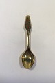 Meka Sterling 
Silver Gilt 
Christmas 
teaspoon 1976. 
Measures 11 cm 
/ 4 21/64 in
