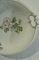 Bing & Grondahl  Chrysantemum Cake dish 101