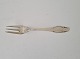 Frijsenborg 
cake fork in 
silver 
Stamped the 
three towers
Length 13.8 
cm.
Stock: 12