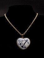 Bing & Grondahl heart with chain motif Faith Hope and Love