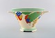 Clarice Cliff (1899-1963), England. Stor art deco Caprice skål i håndmalet 
porcelæn. Ca. 1940. 
