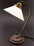 Desk lamp