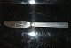Bernadotte 
Lunch Knife 
Long handle # 
24
Produced by 
Georg Jensen.
Length 19.5 
cm.
Well kept ...