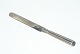Table knife 
Blade Silver 
Old Rifled 
Silver
Length 19 cm.
With traces of 
wear and a 
small dent ...