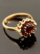 14 carat gold ring size 56 with garnets